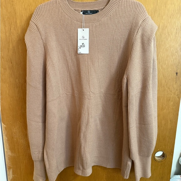 LILLUSORY Sweaters - Tan Ribbed Crew Neck Sweater